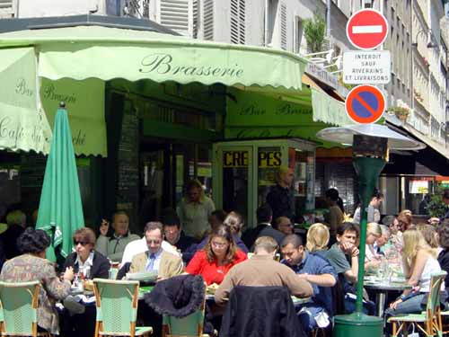 The cafe du marche at lunchtime.  Always crowded!